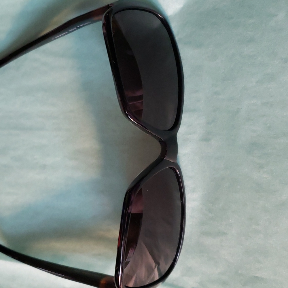 Men's Cutter and Buck sunglasses 🕶 😎 - Picture 5 of 8